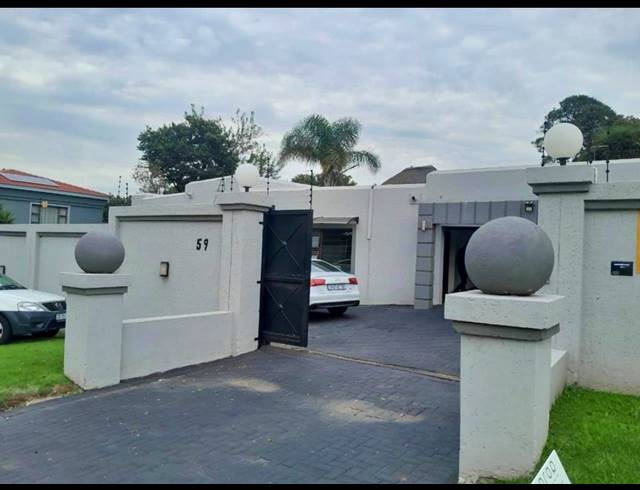 3 BEDROOM HOUSE FOR SALE IN MULBARTON